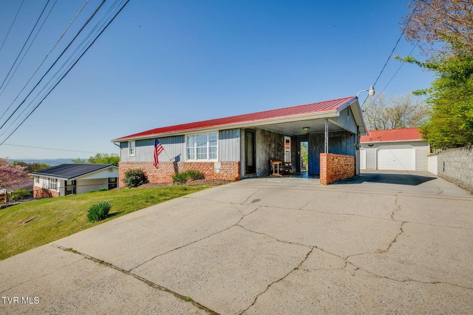 Photo #3: 408 Claremont Road