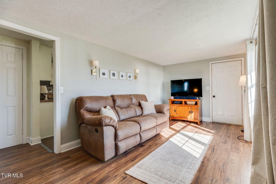 Photo #5: 408 Claremont Road