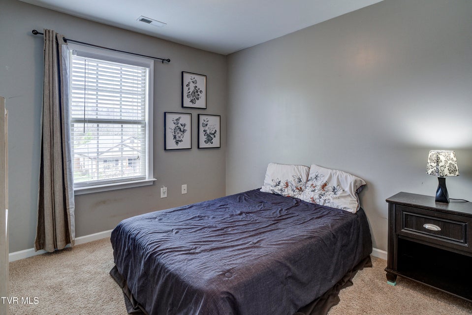 Photo #28: 656 Suffolk Road