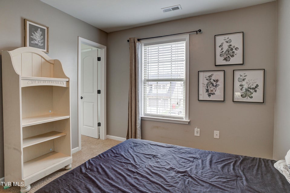 Photo #30: 656 Suffolk Road