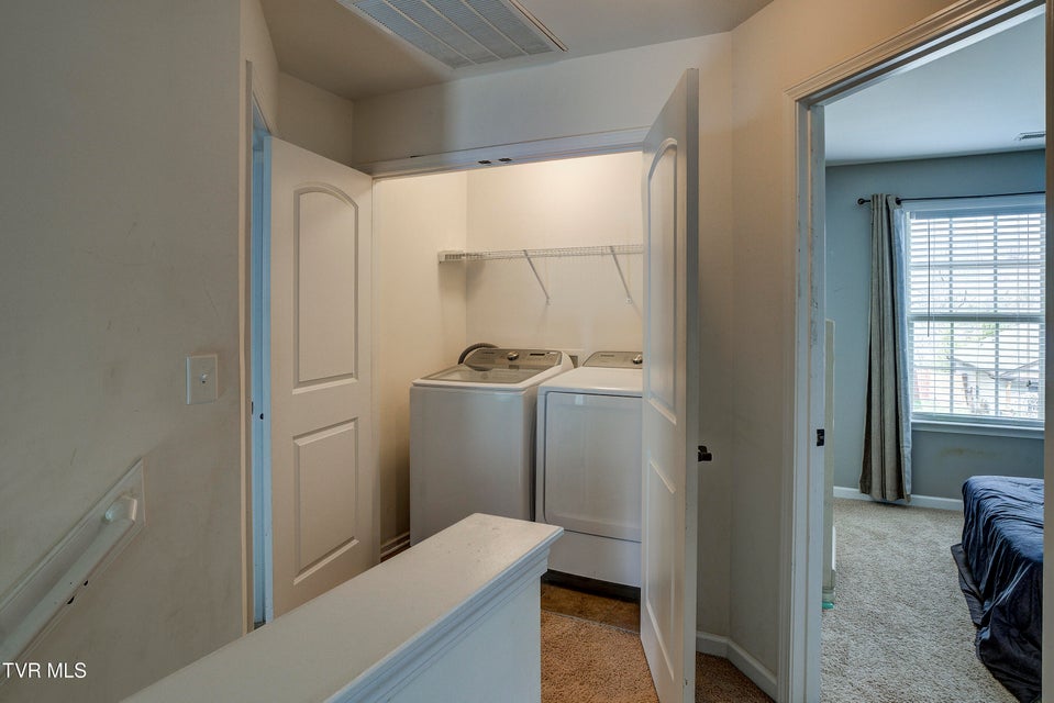 Photo #37: 656 Suffolk Road