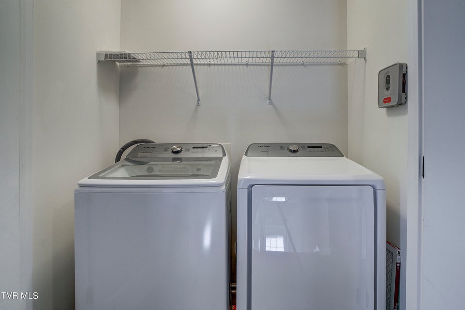 Photo #38: 656 Suffolk Road