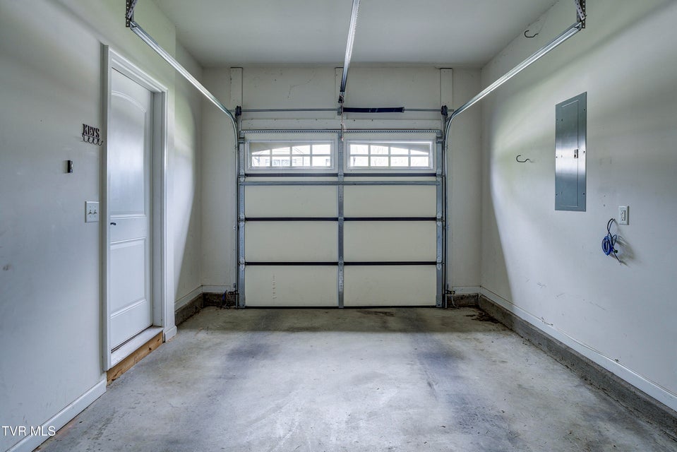 Photo #39: 656 Suffolk Road