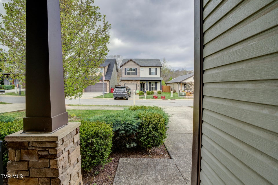 Photo #44: 656 Suffolk Road