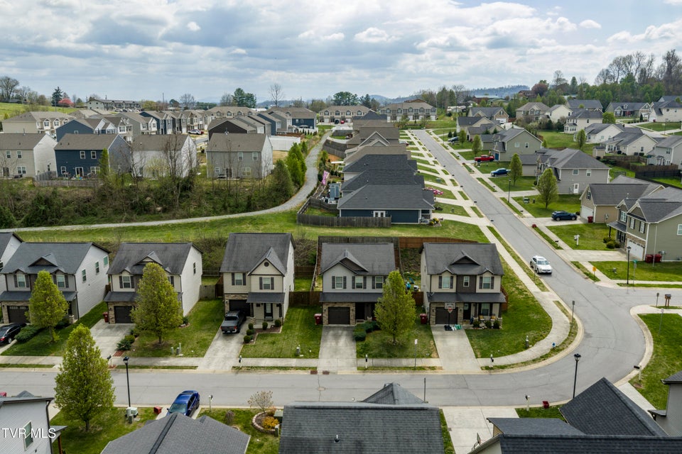 Photo #52: 656 Suffolk Road