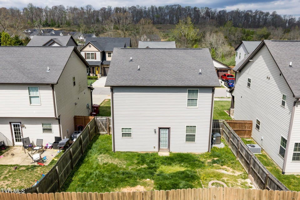 Photo #53: 656 Suffolk Road