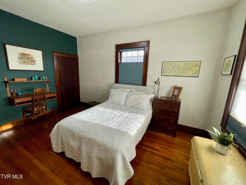 Photo #17: 422 Magnolia Avenue