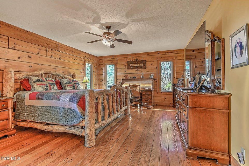 Photo #31: 415 Beidleman Road