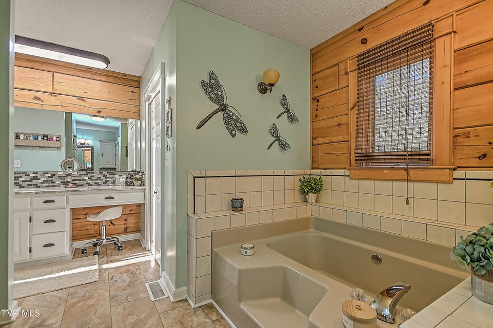 Photo #35: 415 Beidleman Road