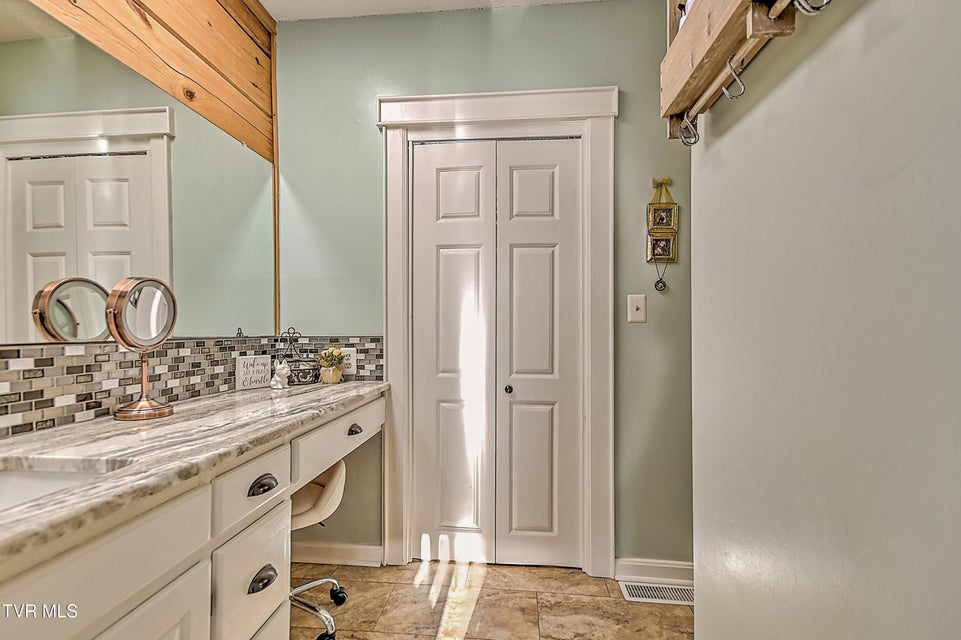 Photo #37: 415 Beidleman Road