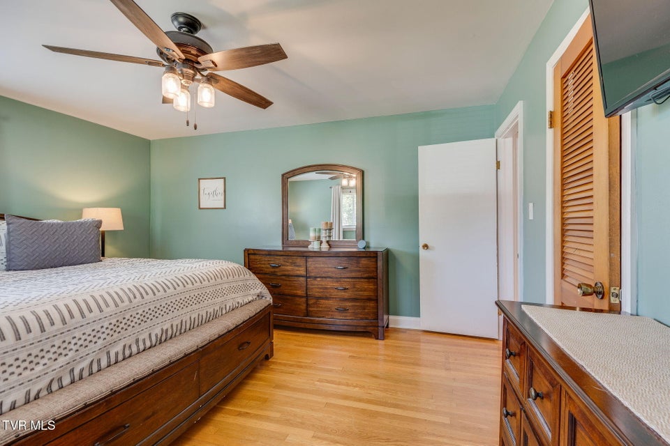 Photo #16: 125 Meadow Wood Drive