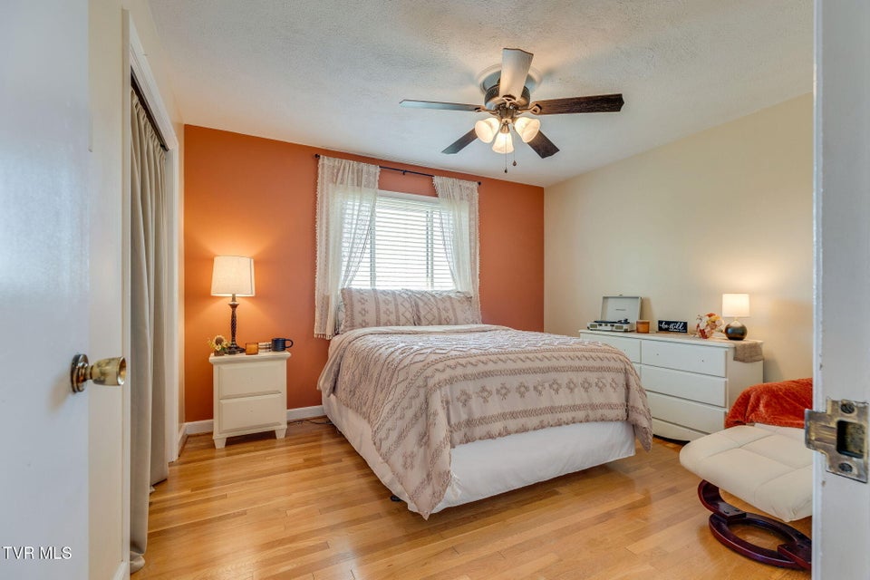 Photo #18: 125 Meadow Wood Drive