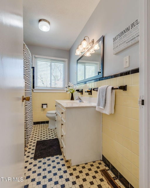 Photo #20: 125 Meadow Wood Drive