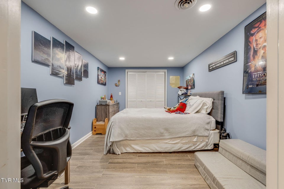 Photo #27: 125 Meadow Wood Drive