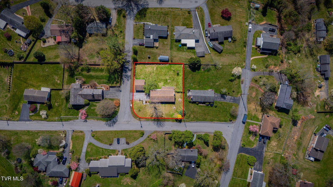 Photo #39: 125 Meadow Wood Drive