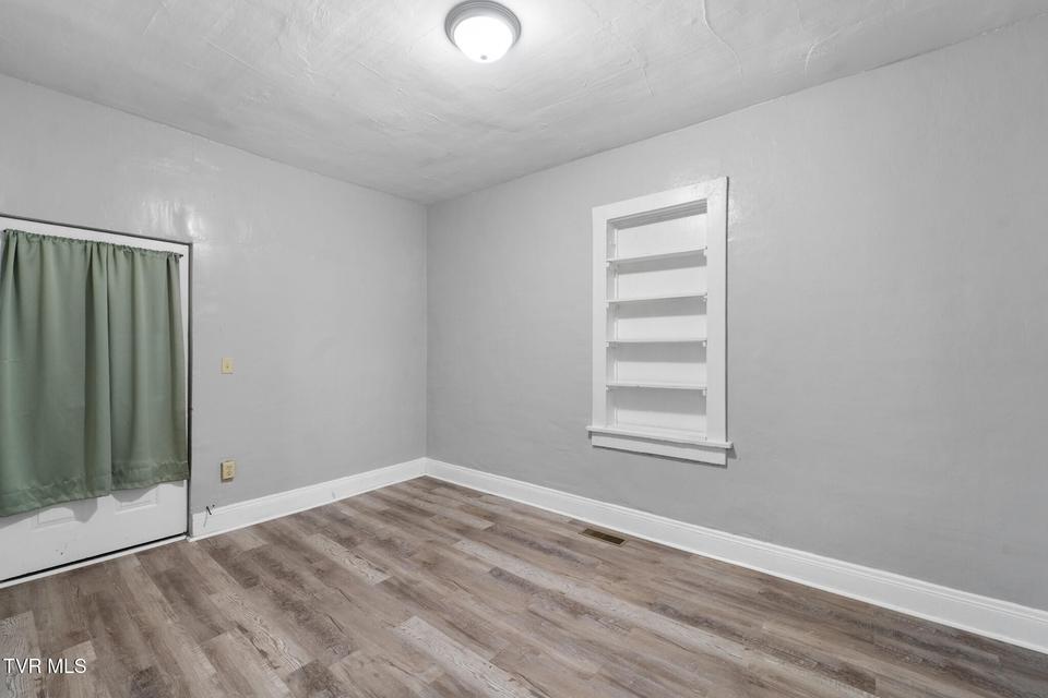 Photo #12: 615 Buckner Street