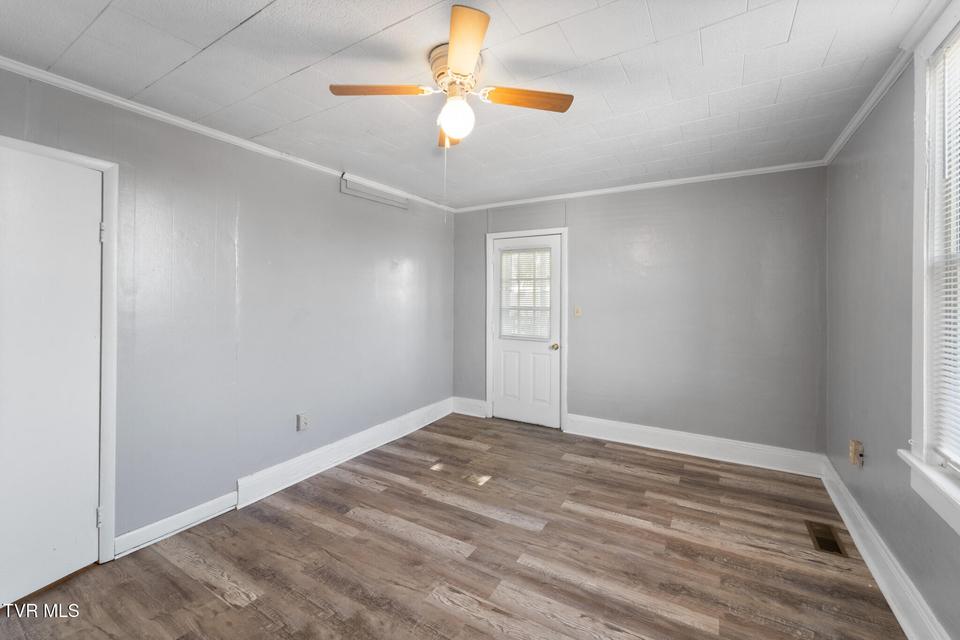 Photo #13: 615 Buckner Street