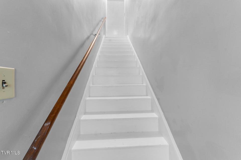 Photo #20: 615 Buckner Street