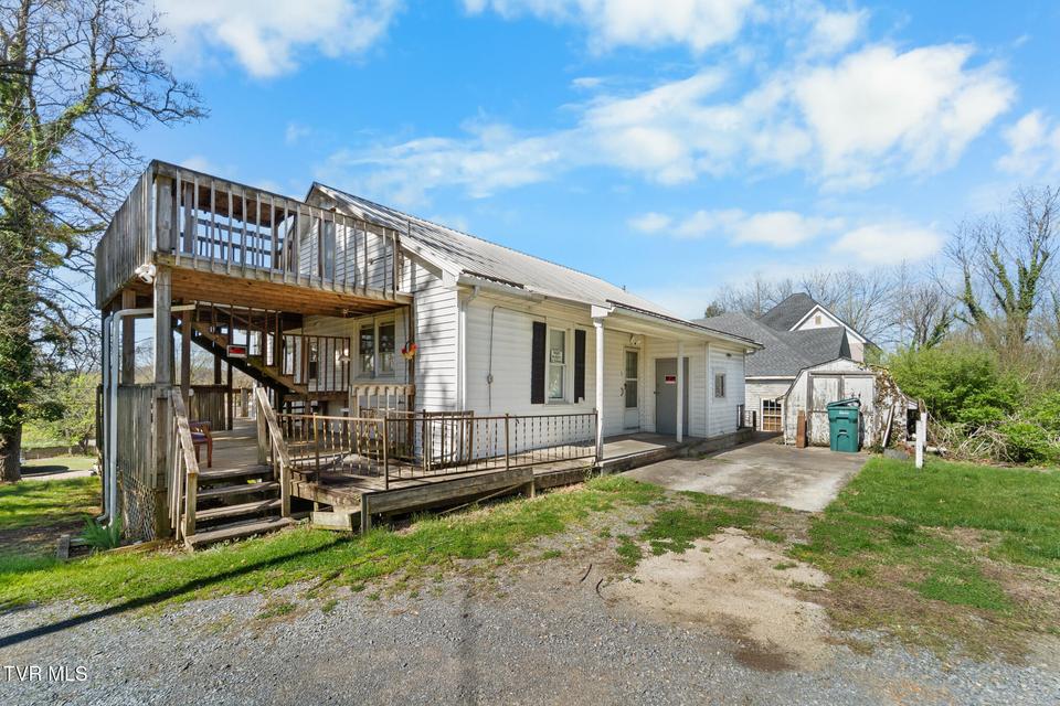 Photo #31: 615 Buckner Street