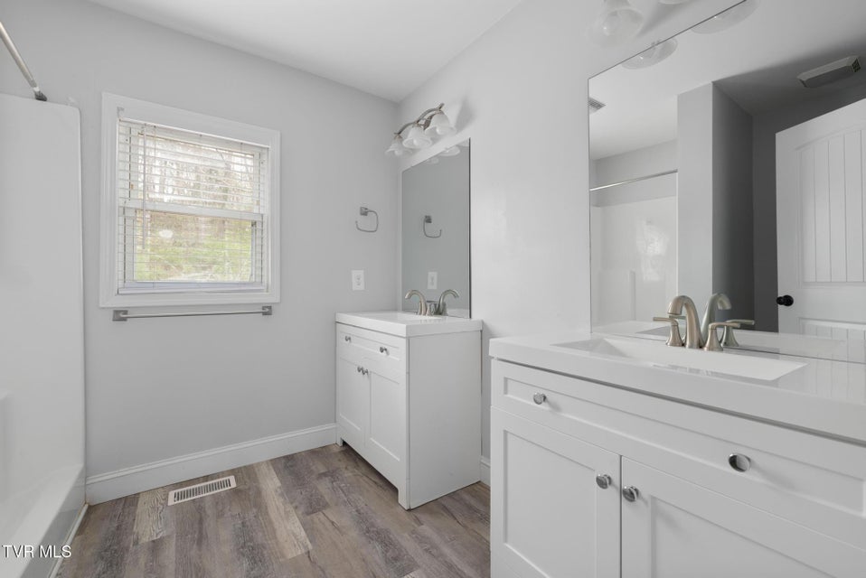 Photo #19: 3806 Bonita Street