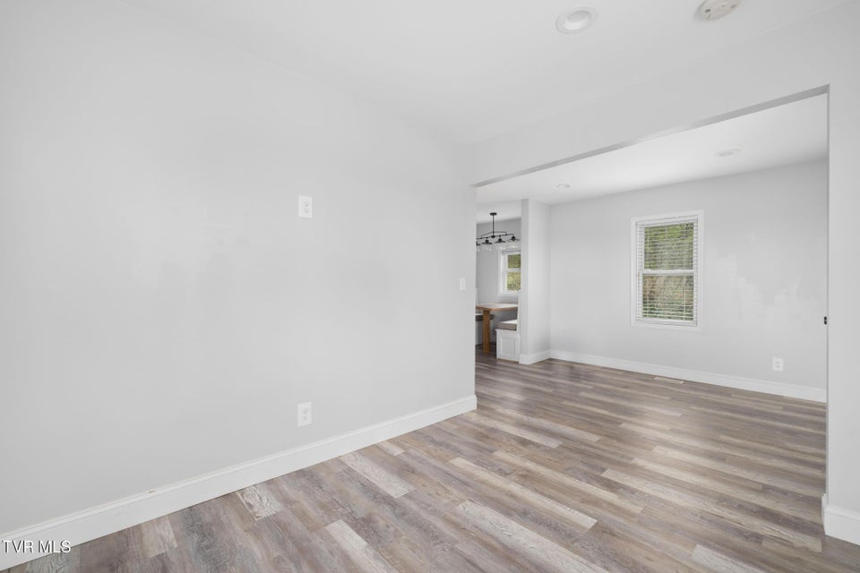 Photo #5: 3806 Bonita Street