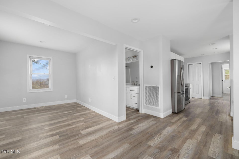 Photo #3: 3806 Bonita Street