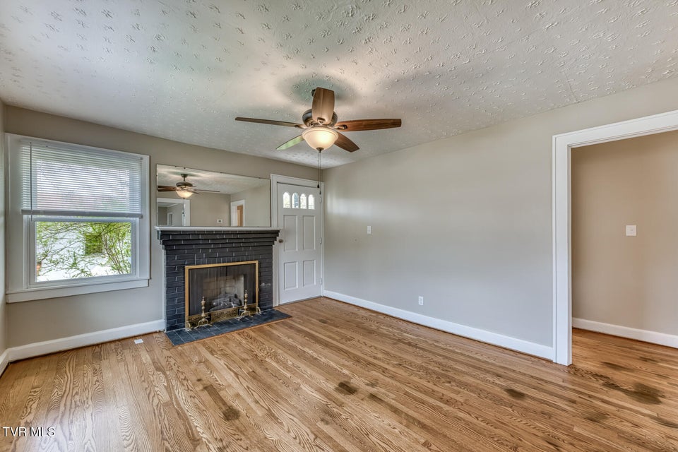 Photo #3: 5270 Fort Henry Drive