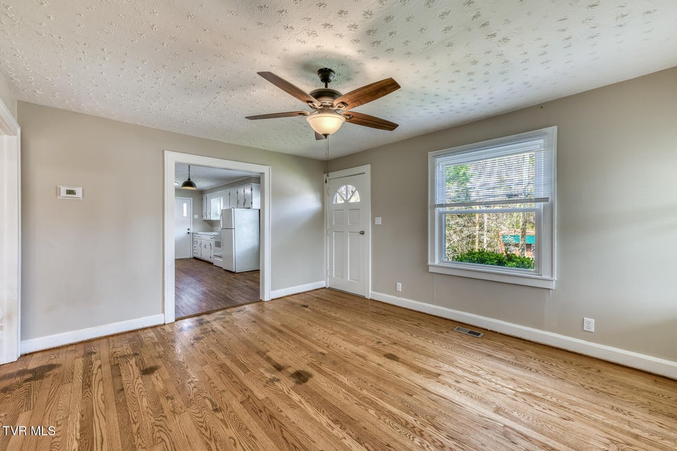 Photo #6: 5270 Fort Henry Drive