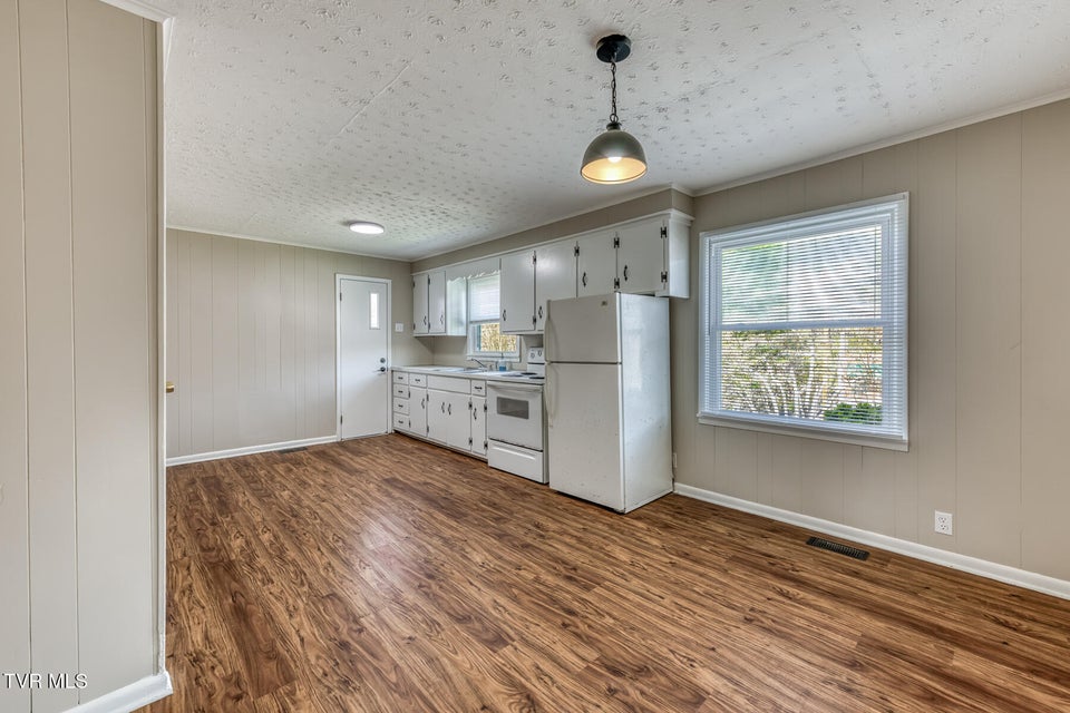 Photo #9: 5270 Fort Henry Drive