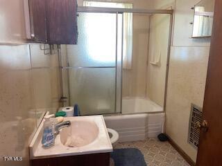 Photo #16: 831 Old Hwy 11 W 