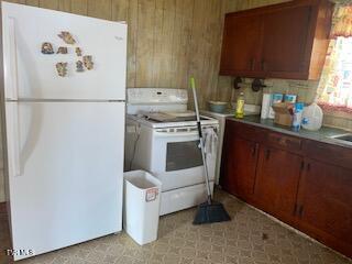 Photo #12: 831 Old Hwy 11 W 