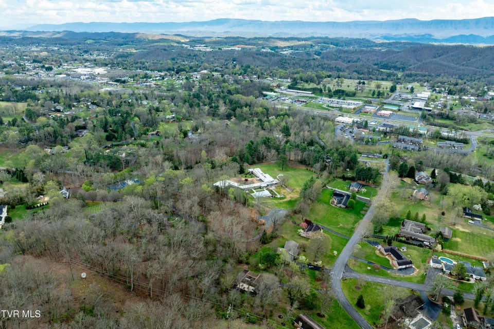 Photo #85: 102 Tracy Lane