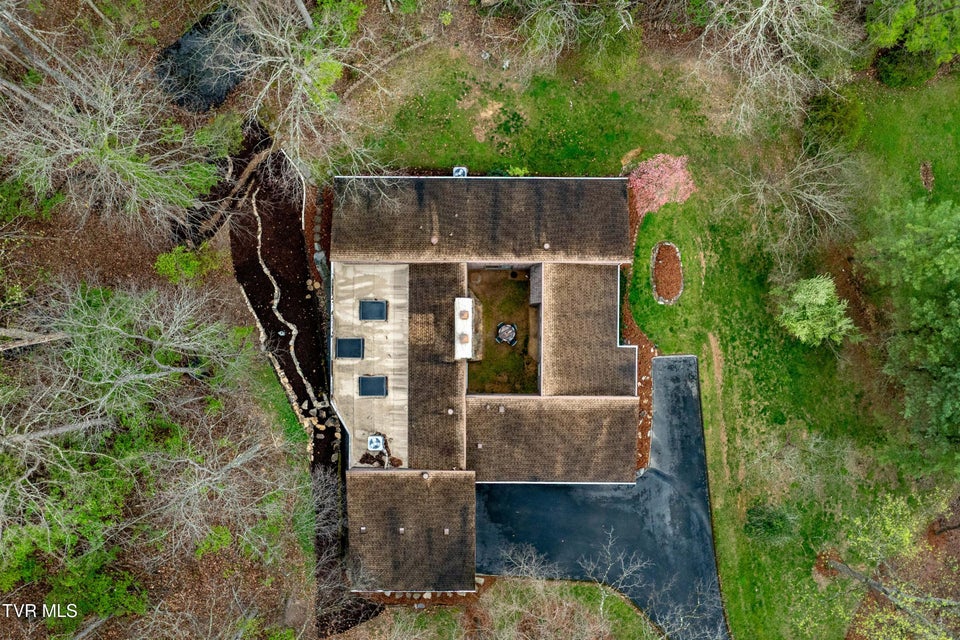 Photo #25: 102 Tracy Lane