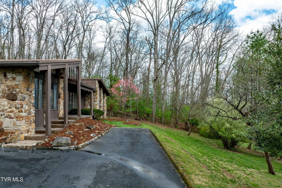 Photo #10: 102 Tracy Lane