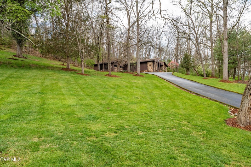 Photo #87: 102 Tracy Lane