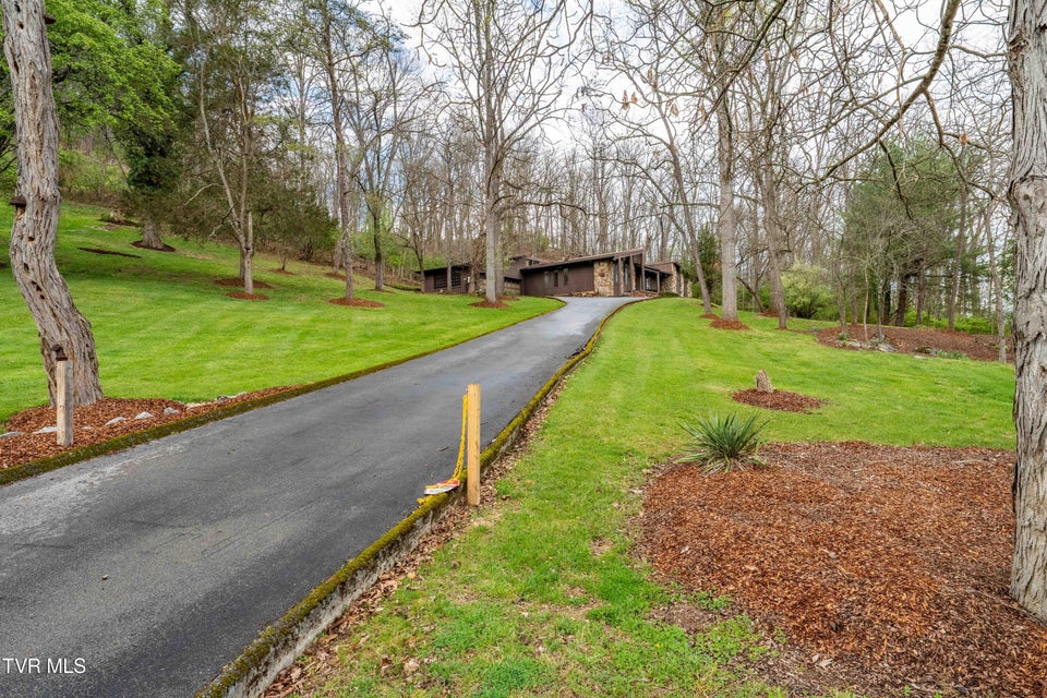 Photo #5: 102 Tracy Lane