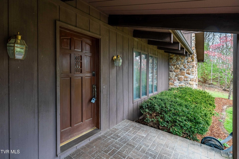 Photo #31: 102 Tracy Lane