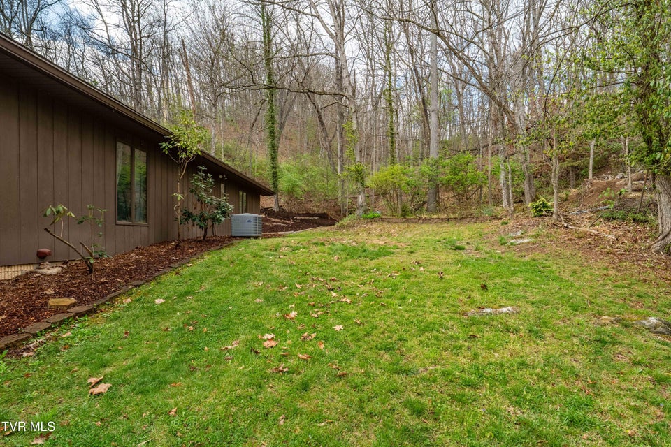 Photo #14: 102 Tracy Lane