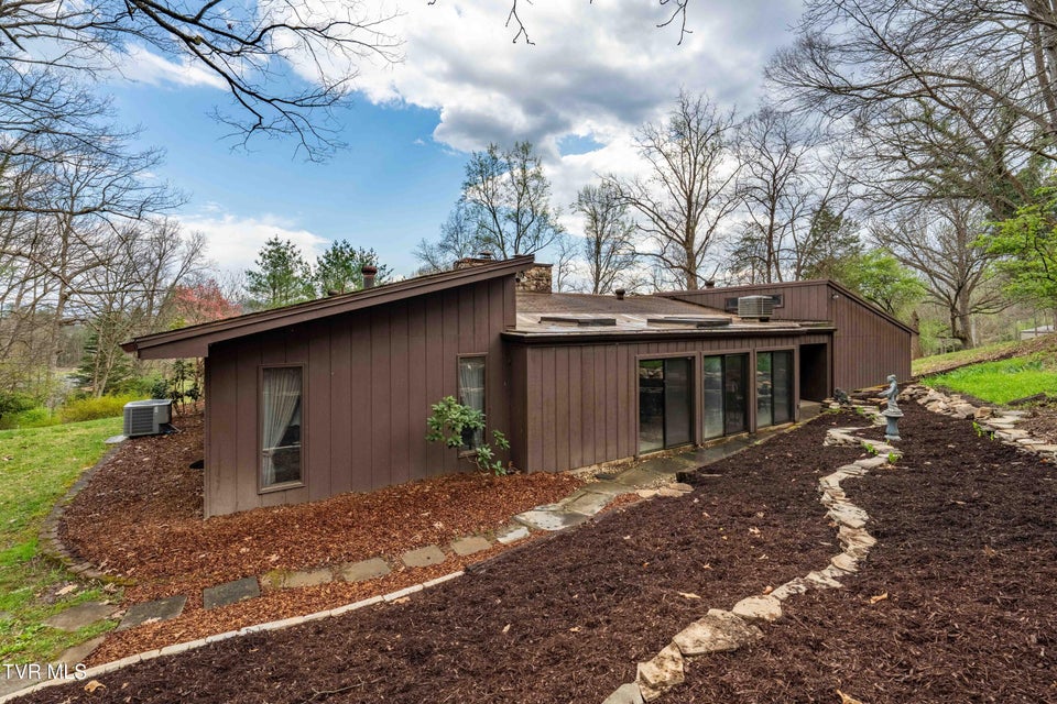 Photo #91: 102 Tracy Lane