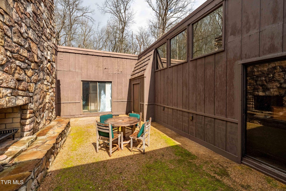 Photo #51: 102 Tracy Lane