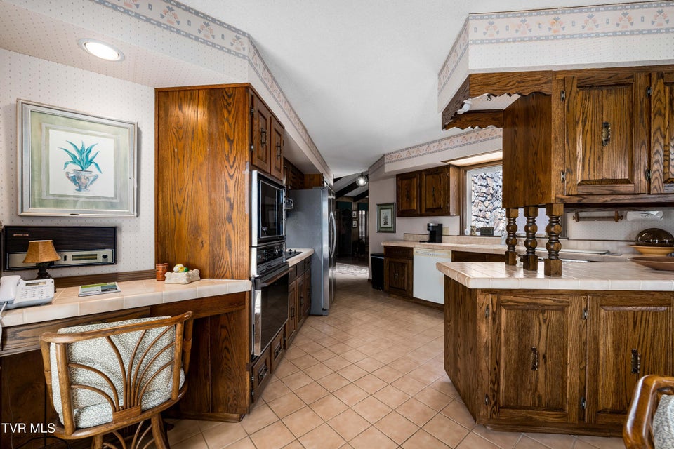 Photo #57: 102 Tracy Lane