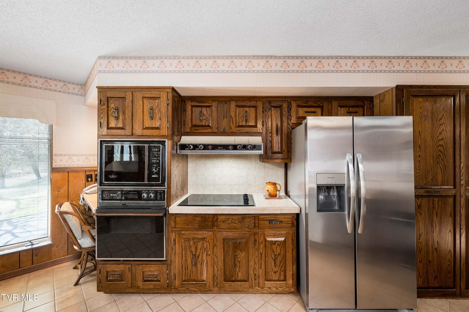 Photo #60: 102 Tracy Lane