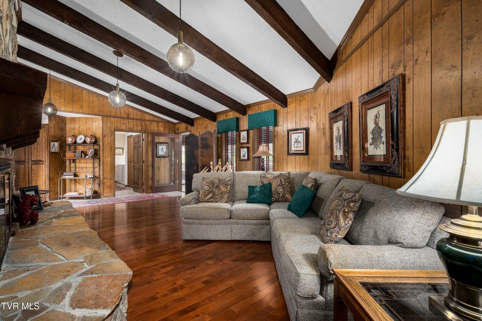 Photo #63: 102 Tracy Lane