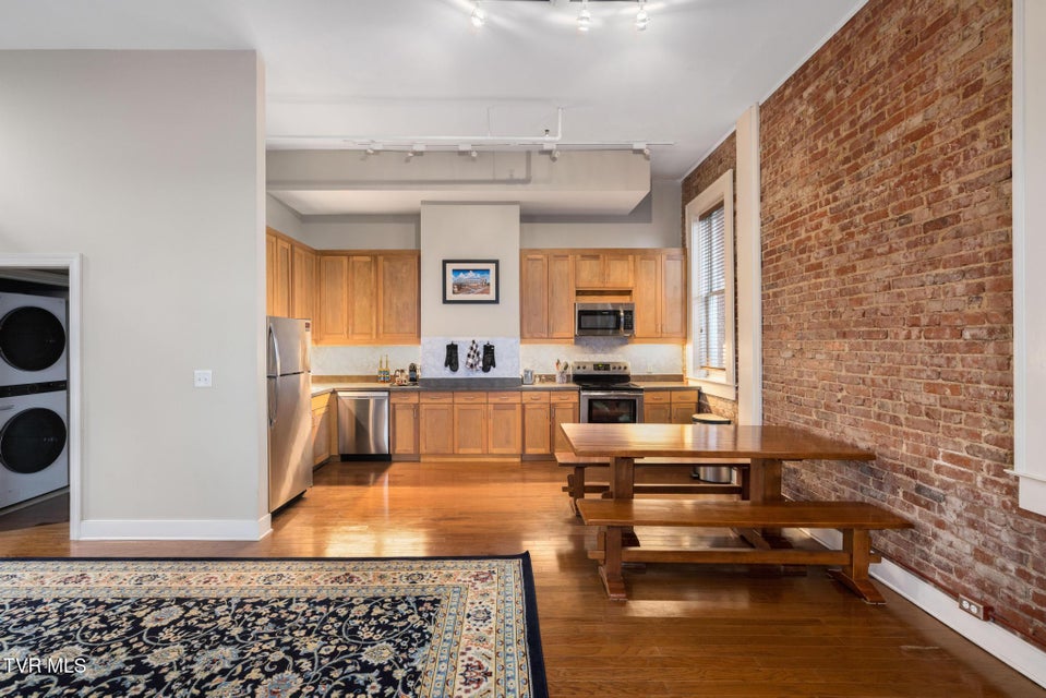 Photo #9: 116 Tipton Street