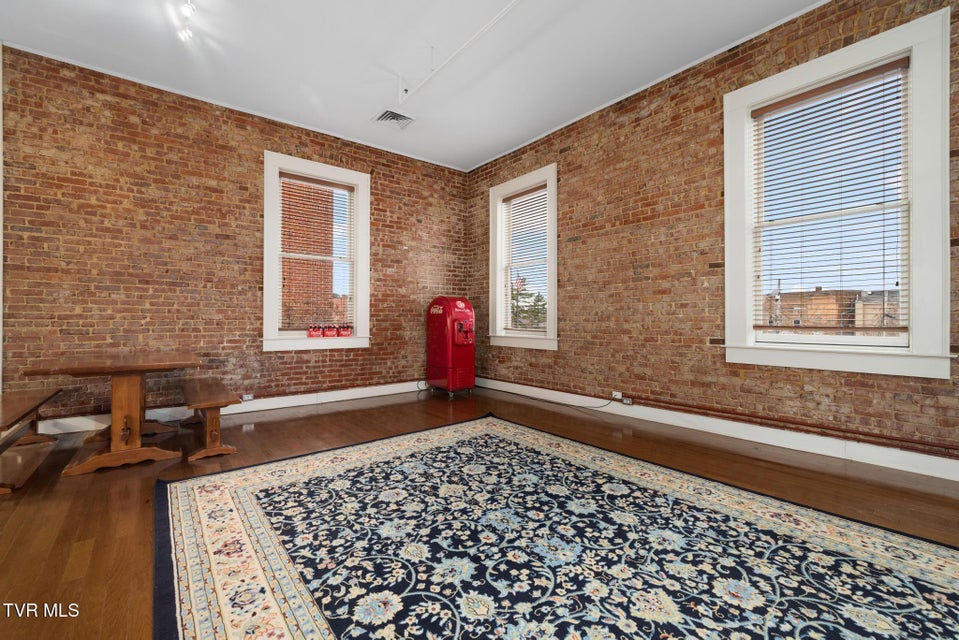 Photo #14: 116 Tipton Street