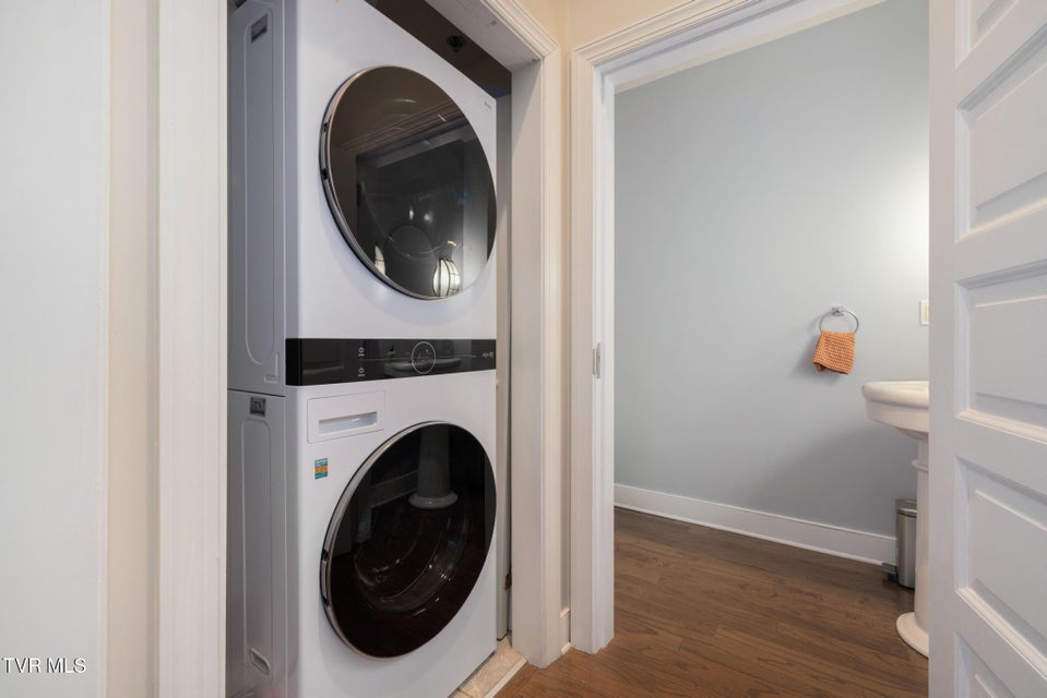 Photo #17: 116 Tipton Street