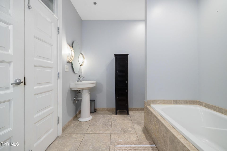 Photo #21: 116 Tipton Street