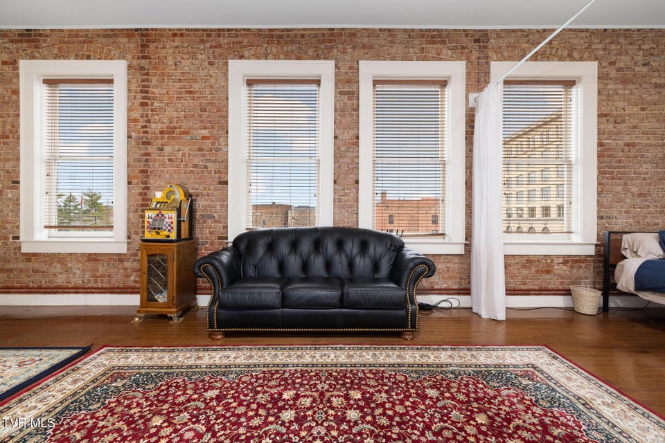 Photo #6: 116 Tipton Street