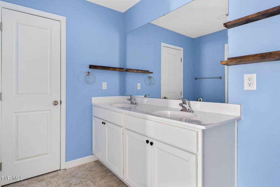 Photo #20: 859 Barley Loop