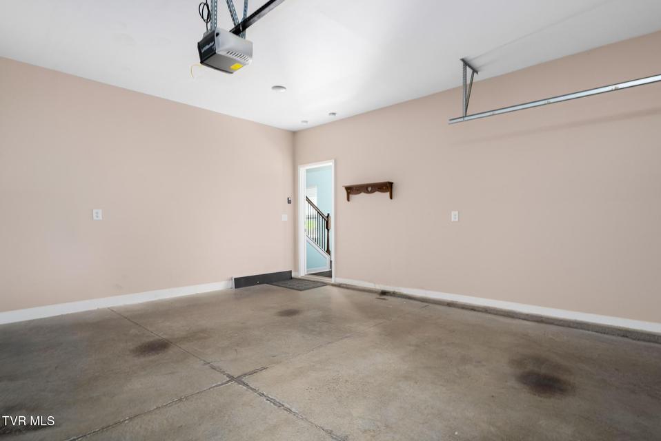 Photo #31: 859 Barley Loop